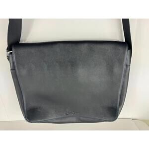 Robert Graham Men's Black Leather Messenger Laptop Bag Magnetic